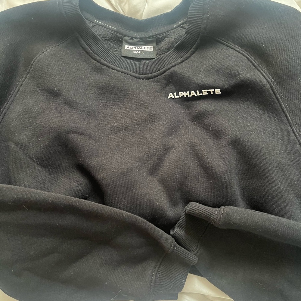 Women’s Small Alphalete cropped crewneck